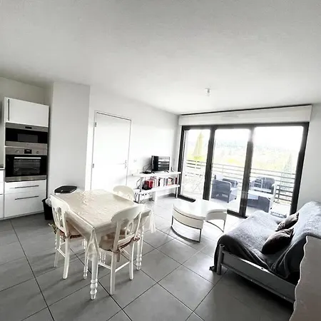 Spacieux T2 + Parking A 5 Min D'aix Appartamento